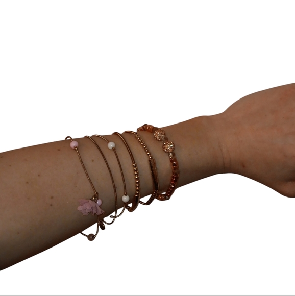 6 Piece Pink & Gold Stretchy Beaded Bracelet Set, NWOT - Picture 6 of 6